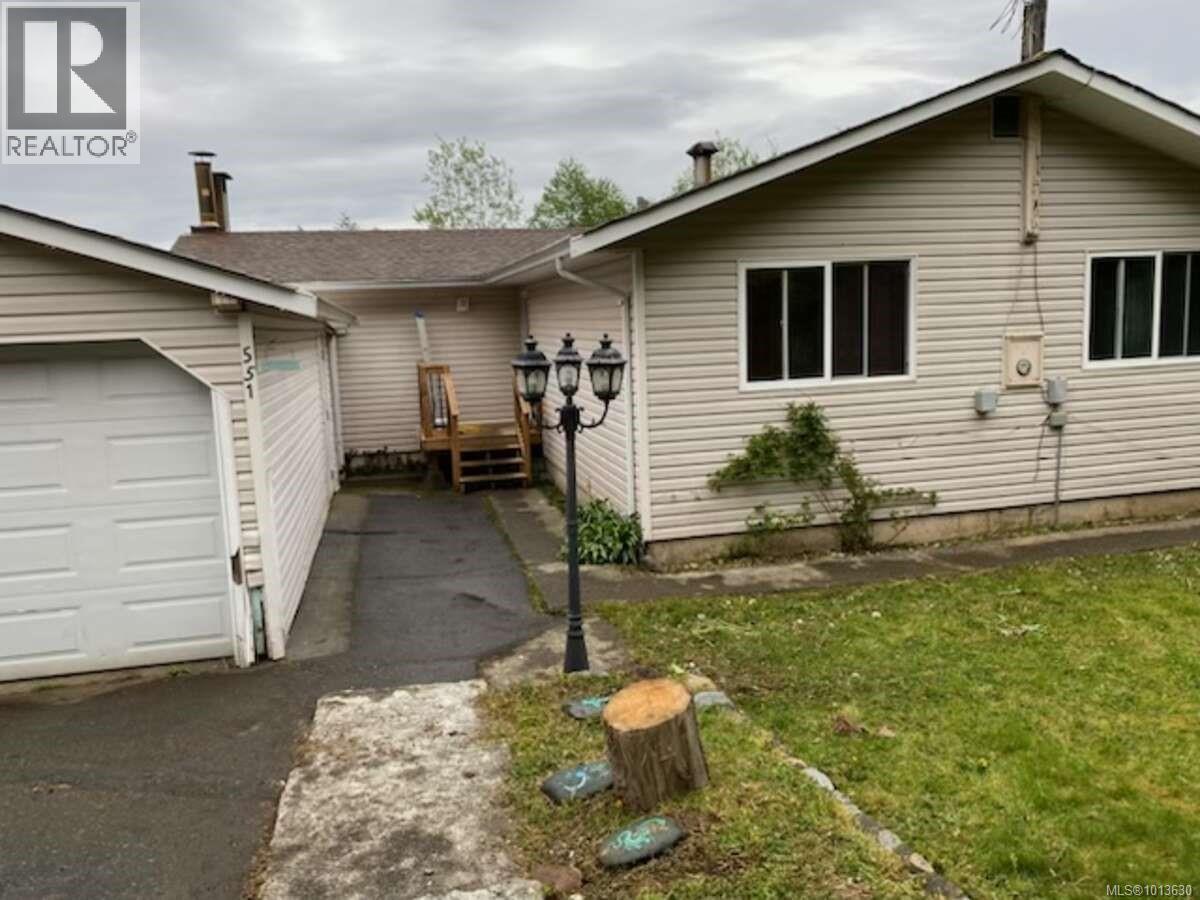 551 Macmillan Dr Property Photo 13