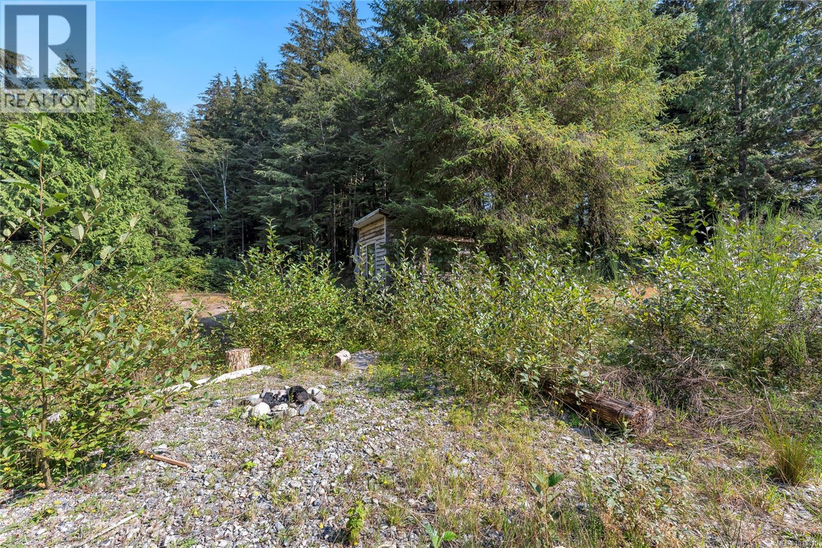 6649 Godman Rd Property Photo 8