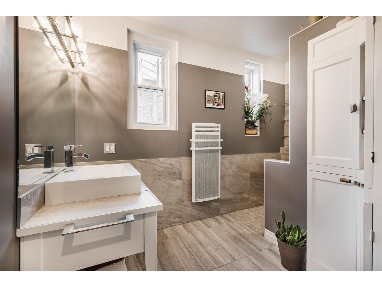 664 Av. Outremont Property Photo 23