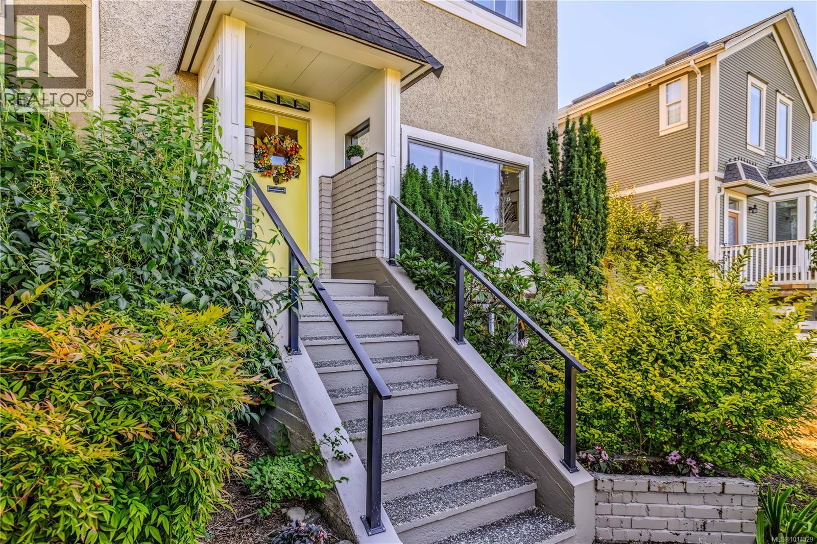 377 Milton Street Property Photo 1