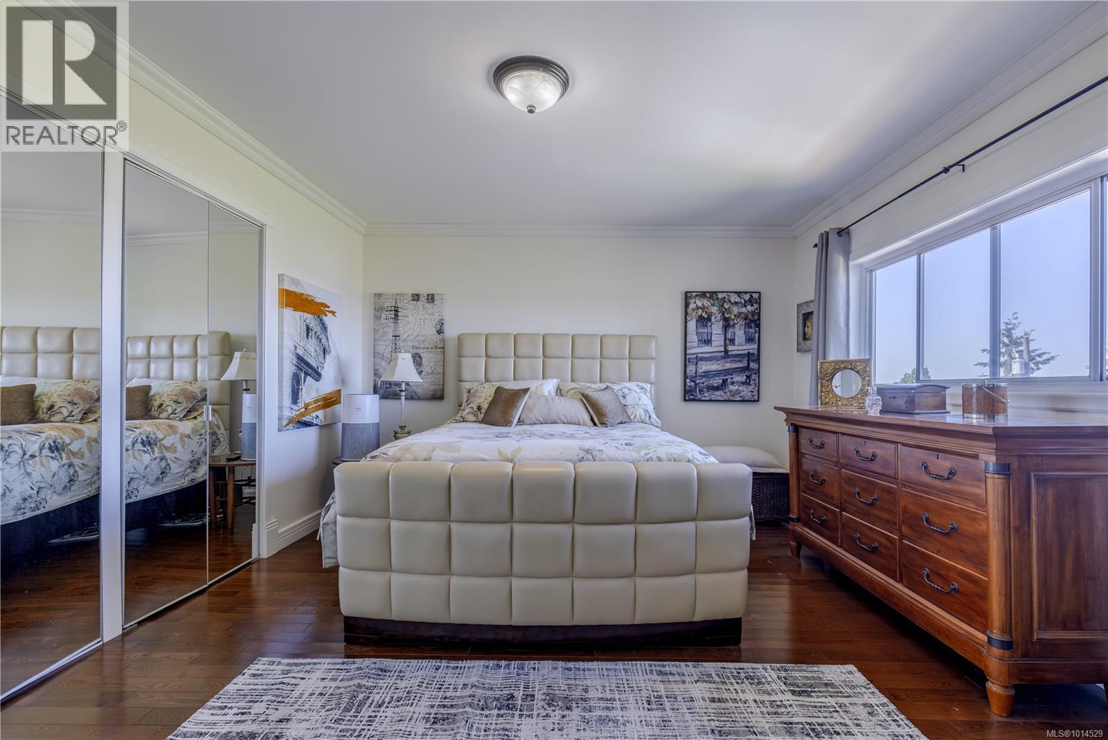 377 Milton Street Property Photo 5