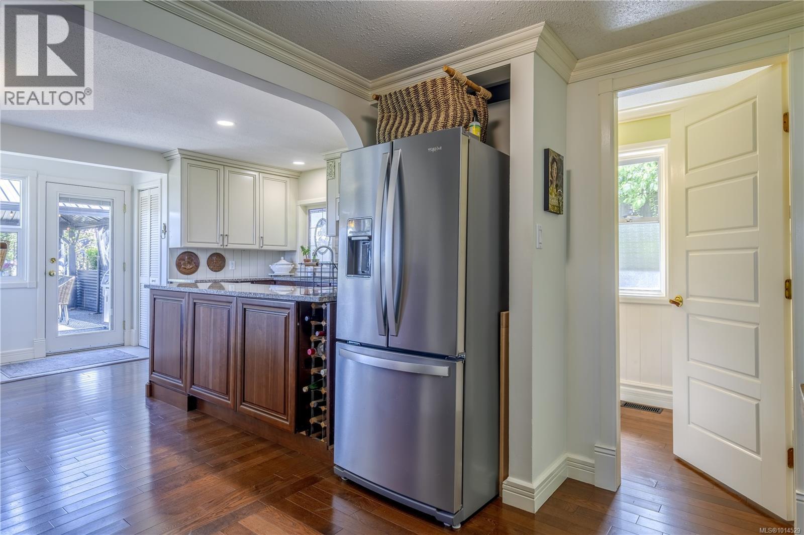 377 Milton Street Property Photo 22