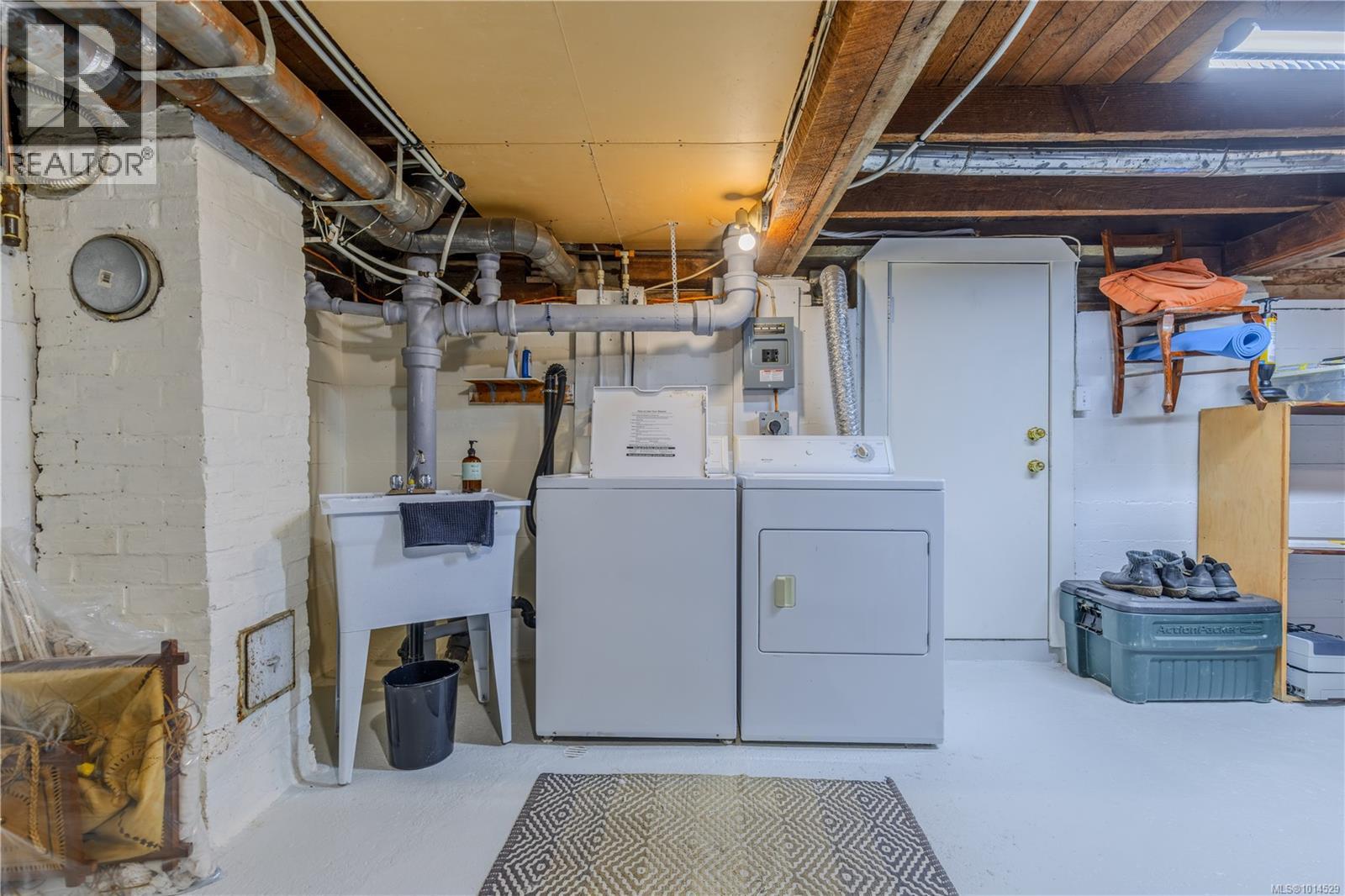 377 Milton Street Property Photo 40