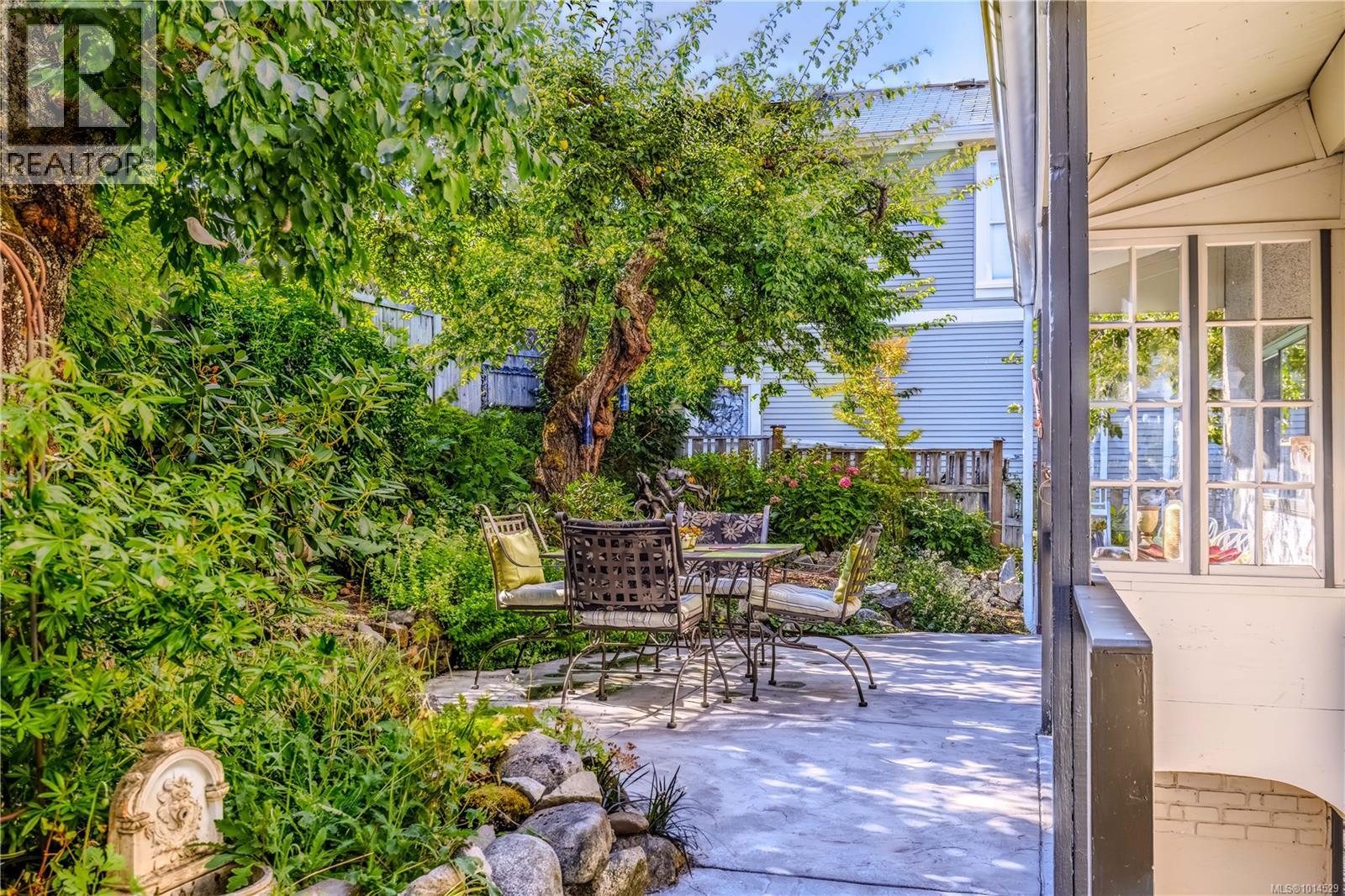 377 Milton Street Property Photo 51