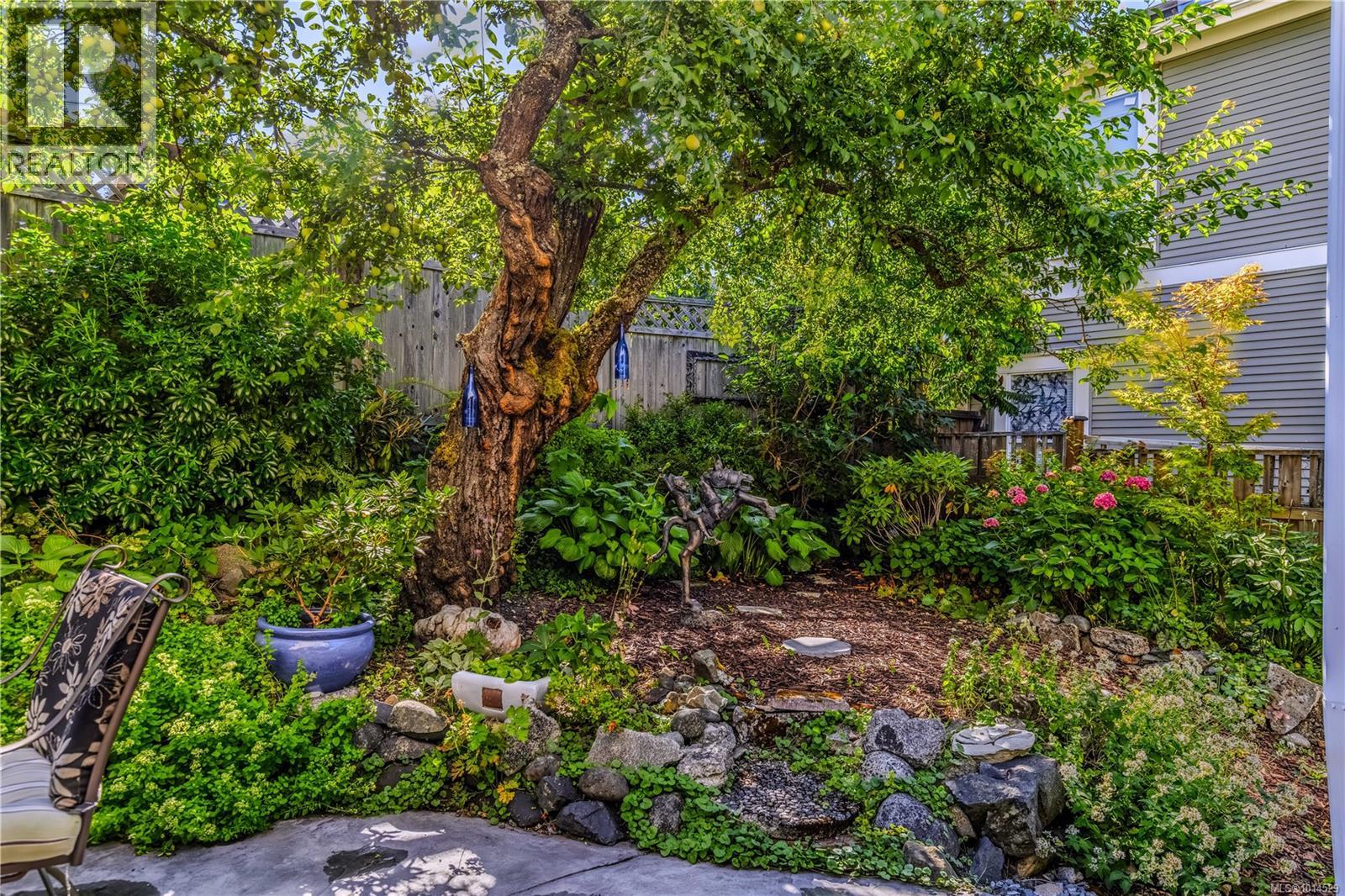 377 Milton Street Property Photo 54