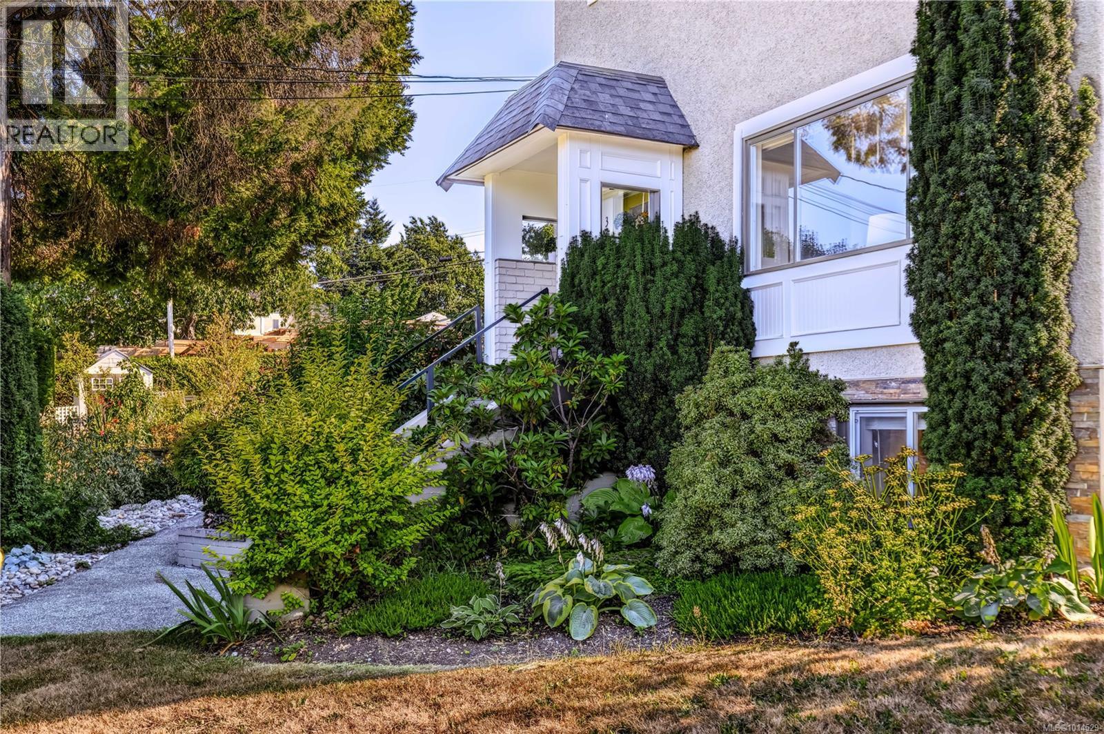 377 Milton Street Property Photo 63