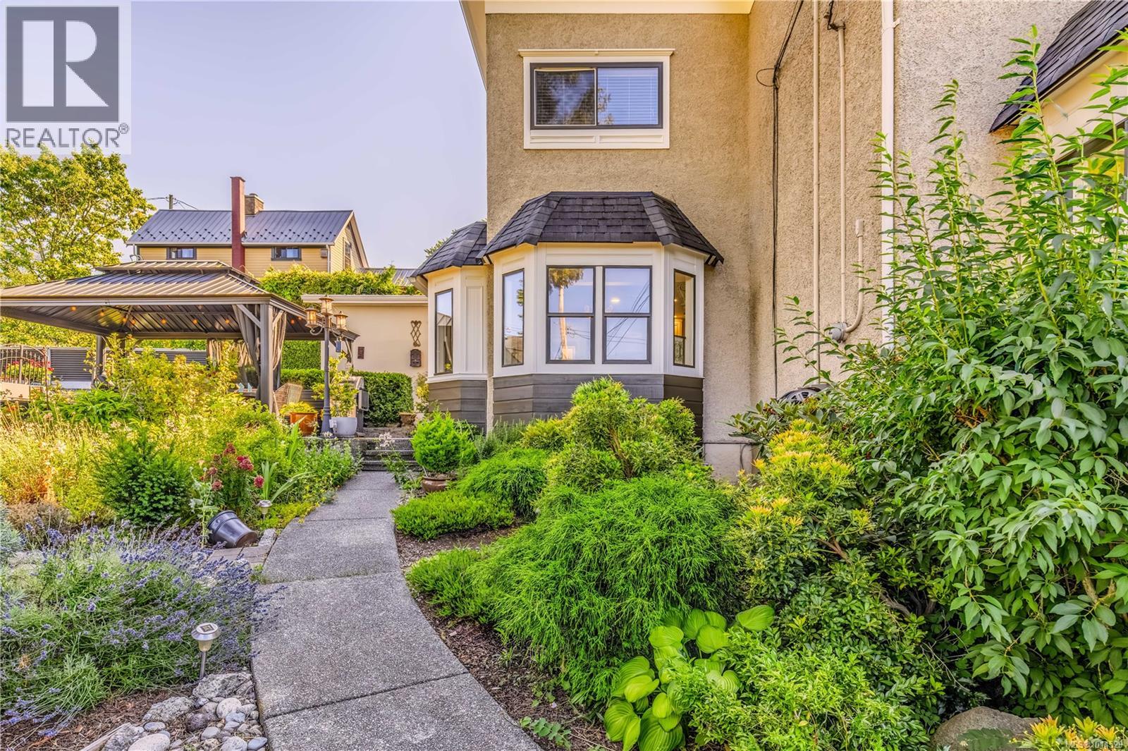 377 Milton Street Property Photo 68