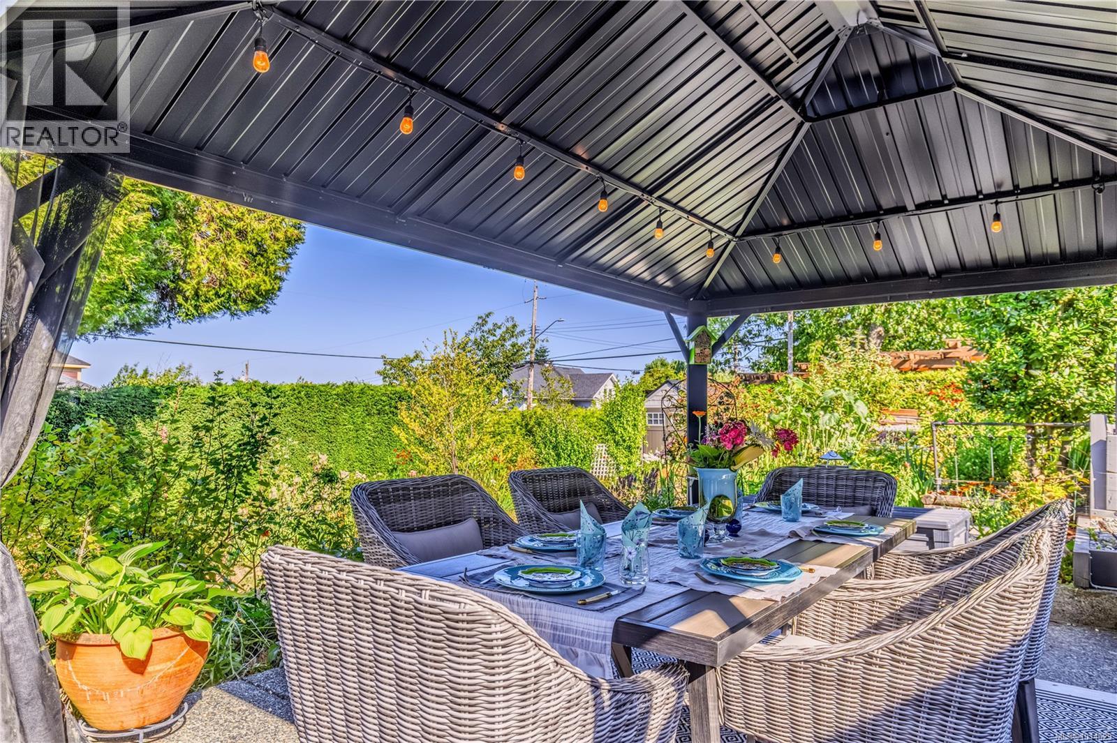 377 Milton Street Property Photo 71