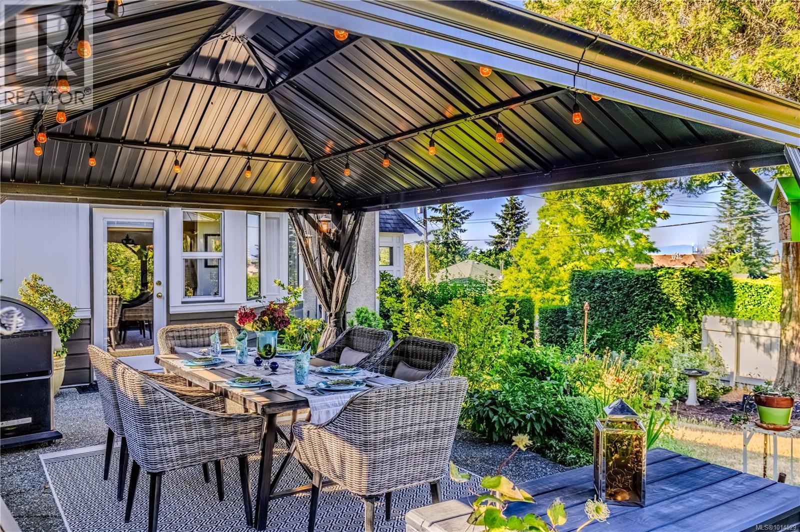 377 Milton Street Property Photo 75