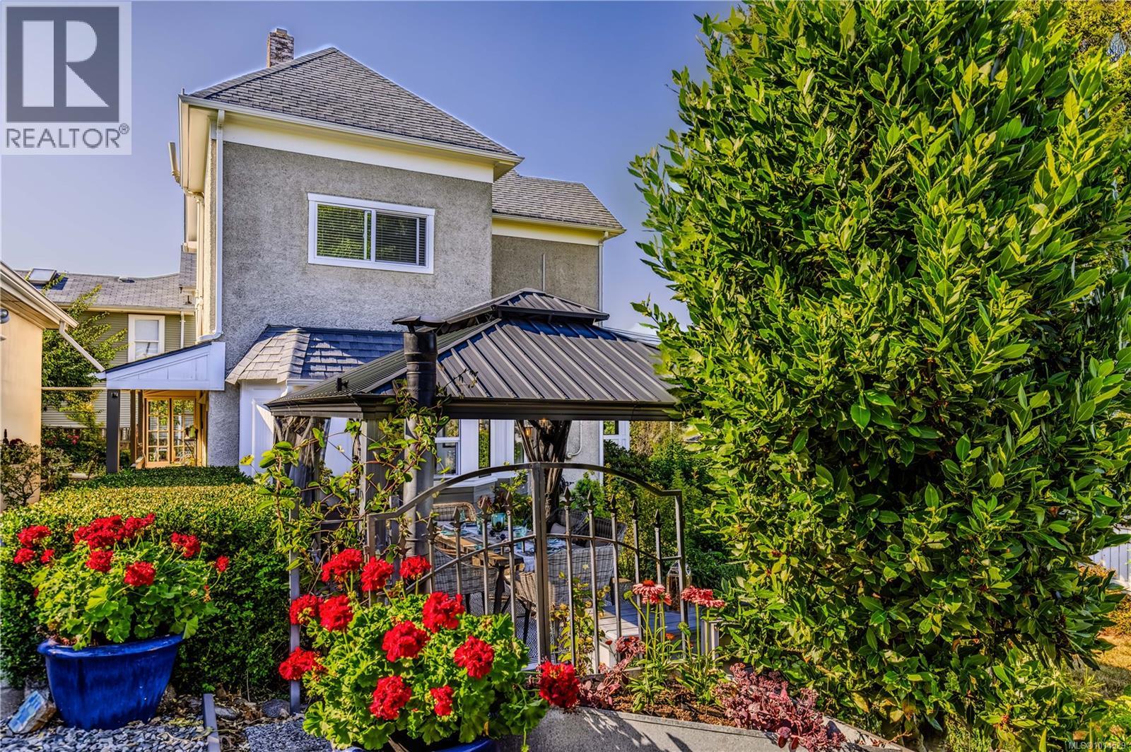 377 Milton Street Property Photo 83