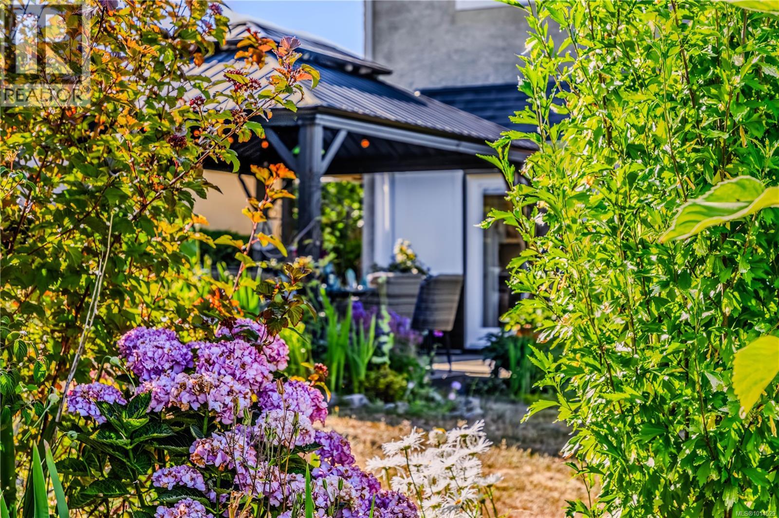 377 Milton Street Property Photo 89