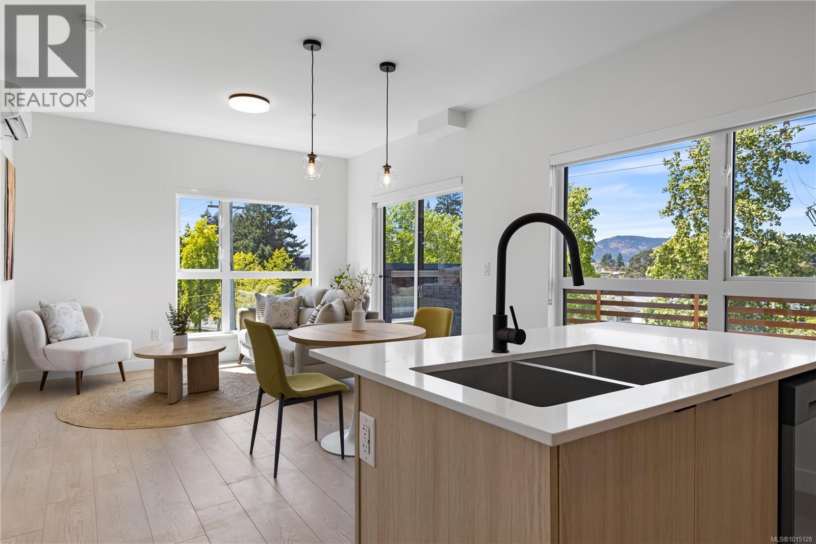 2629 Millstream Road #501 Property Photo 5