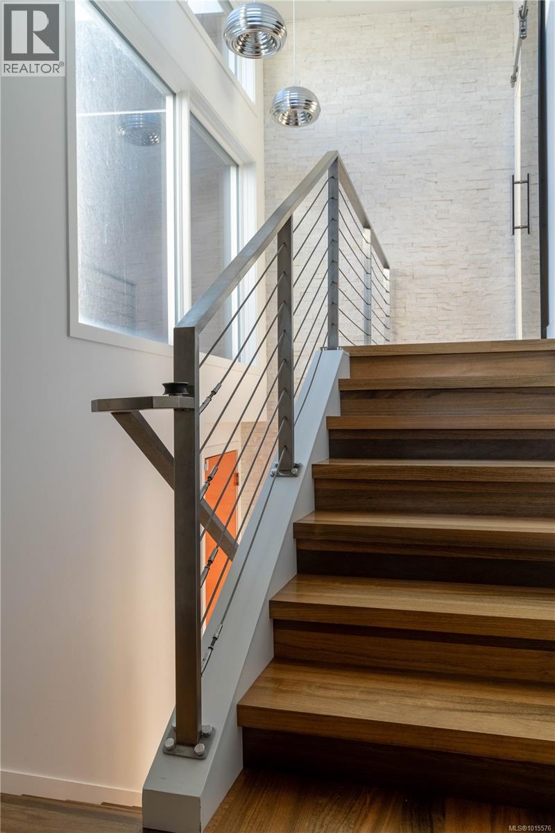 2086 Marne St Property Photo 22
