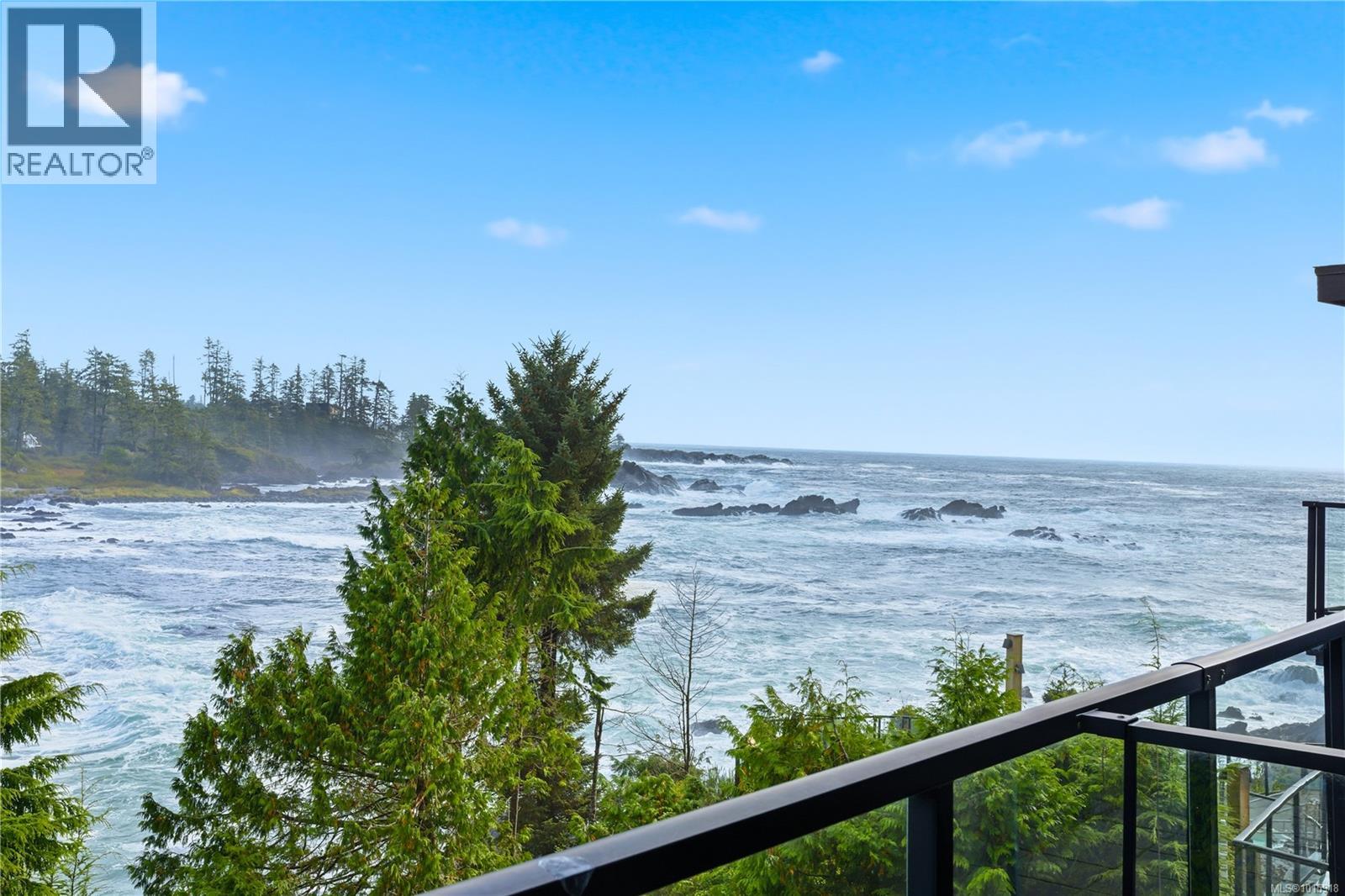 306 596 Marine Dr Property Photo 1