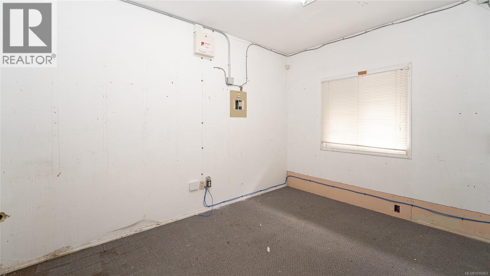 9747 Willow St Property Photo 29