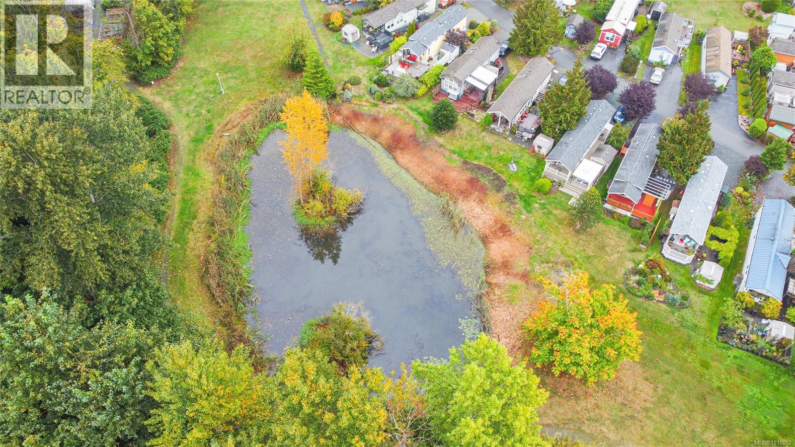 350 3042 River Rd Property Photo 27