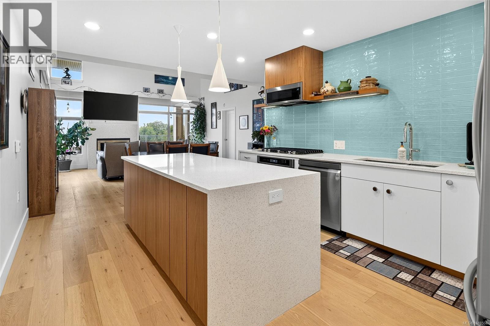 3223 Selleck Way #403 Property Photo 9