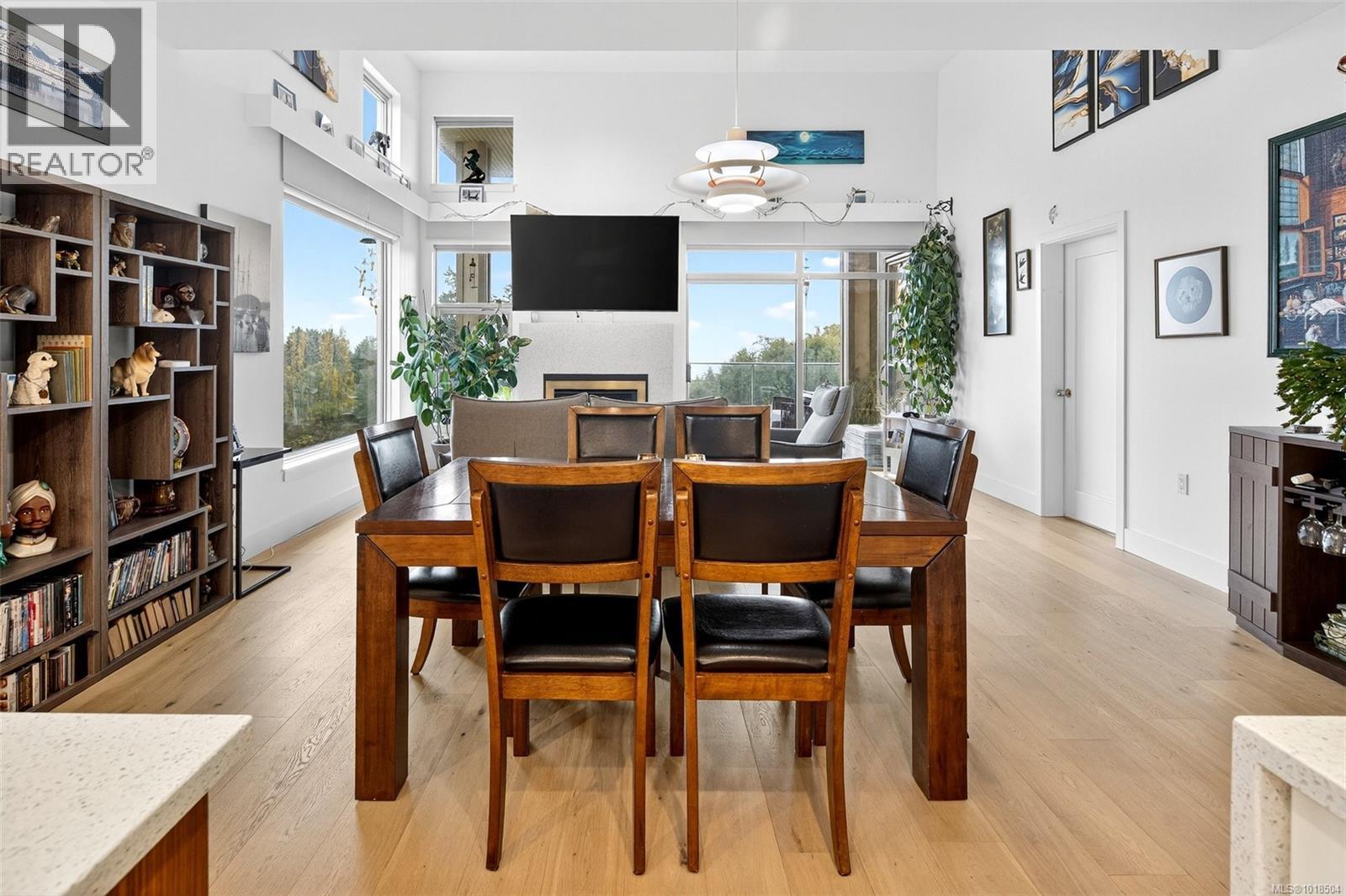 3223 Selleck Way #403 Property Photo 14