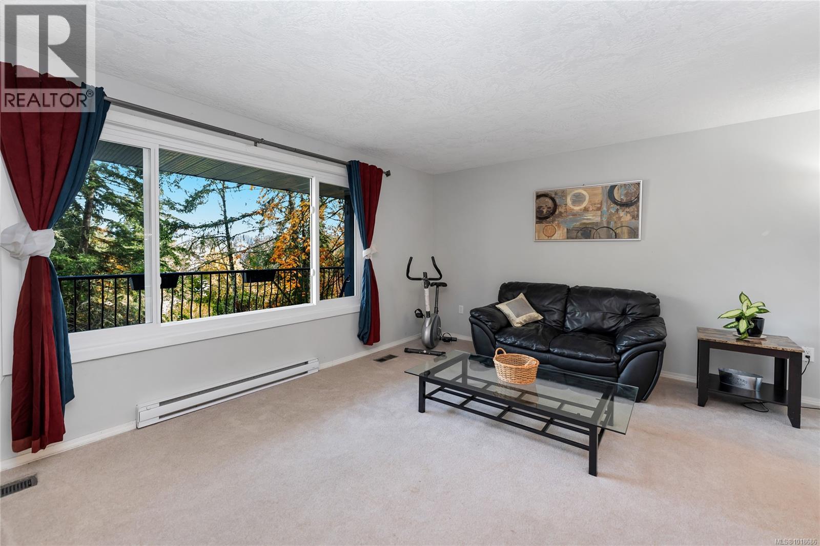 241 Aust Way Property Photo 11