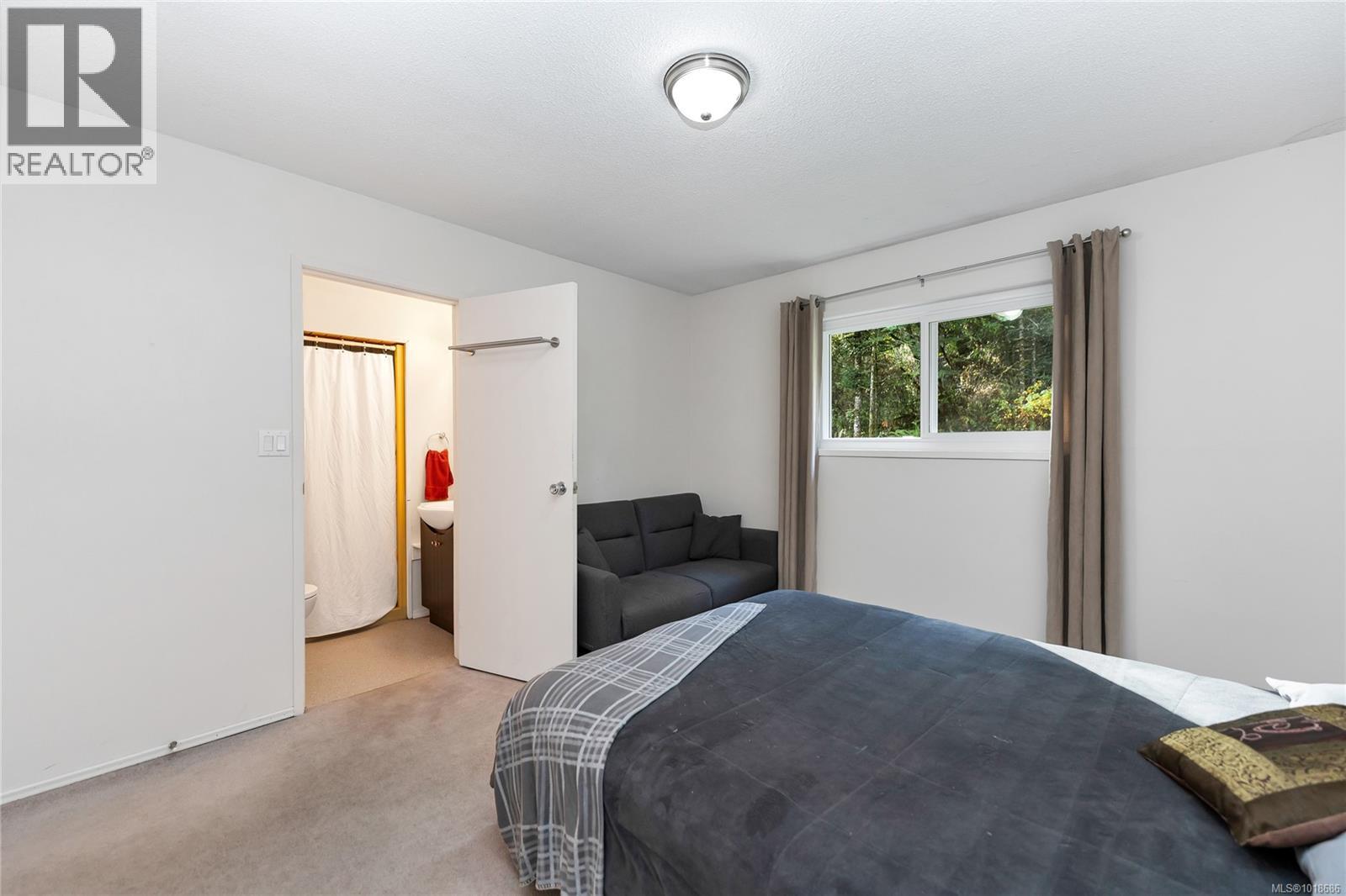 241 Aust Way Property Photo 27