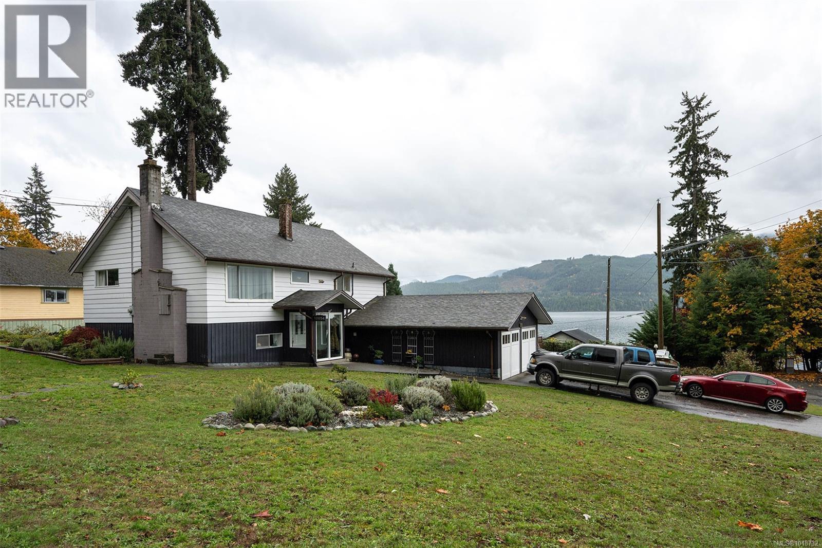 10654 Youbou Rd Property Photo 1