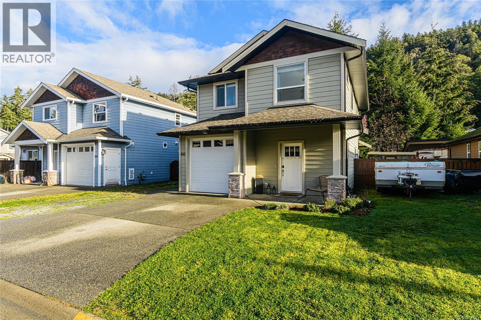 1043 Skylar Circle Property Photo 1