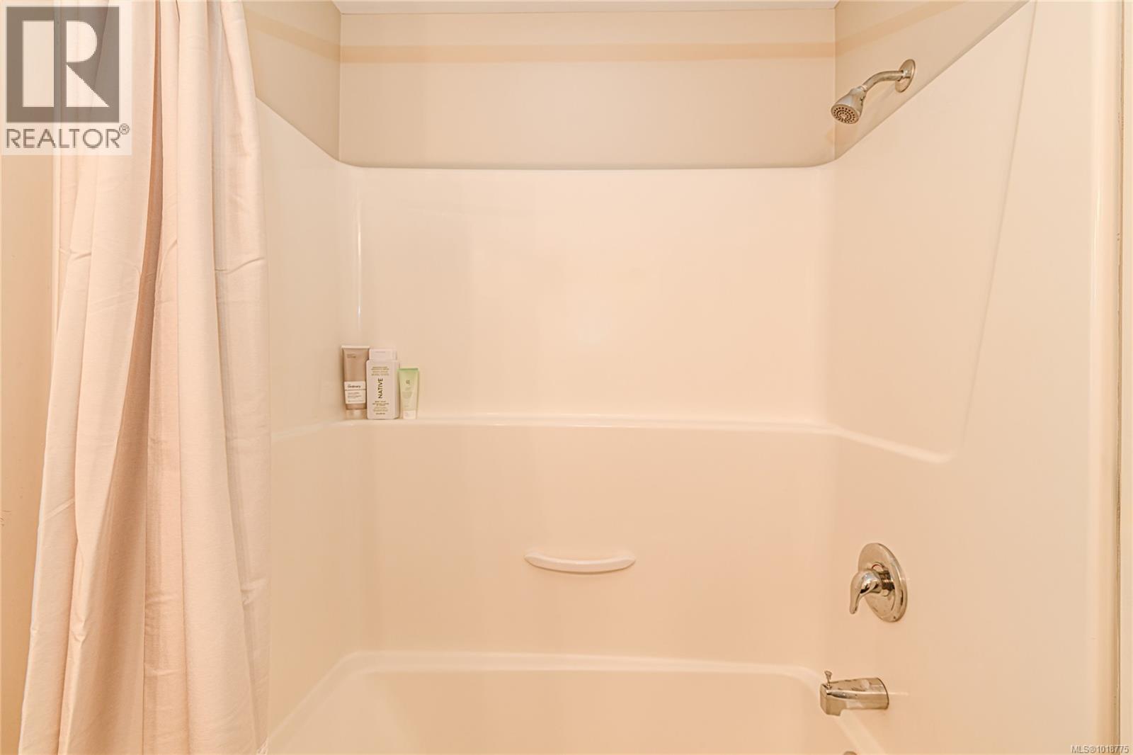 1043 Skylar Circle Property Photo 25