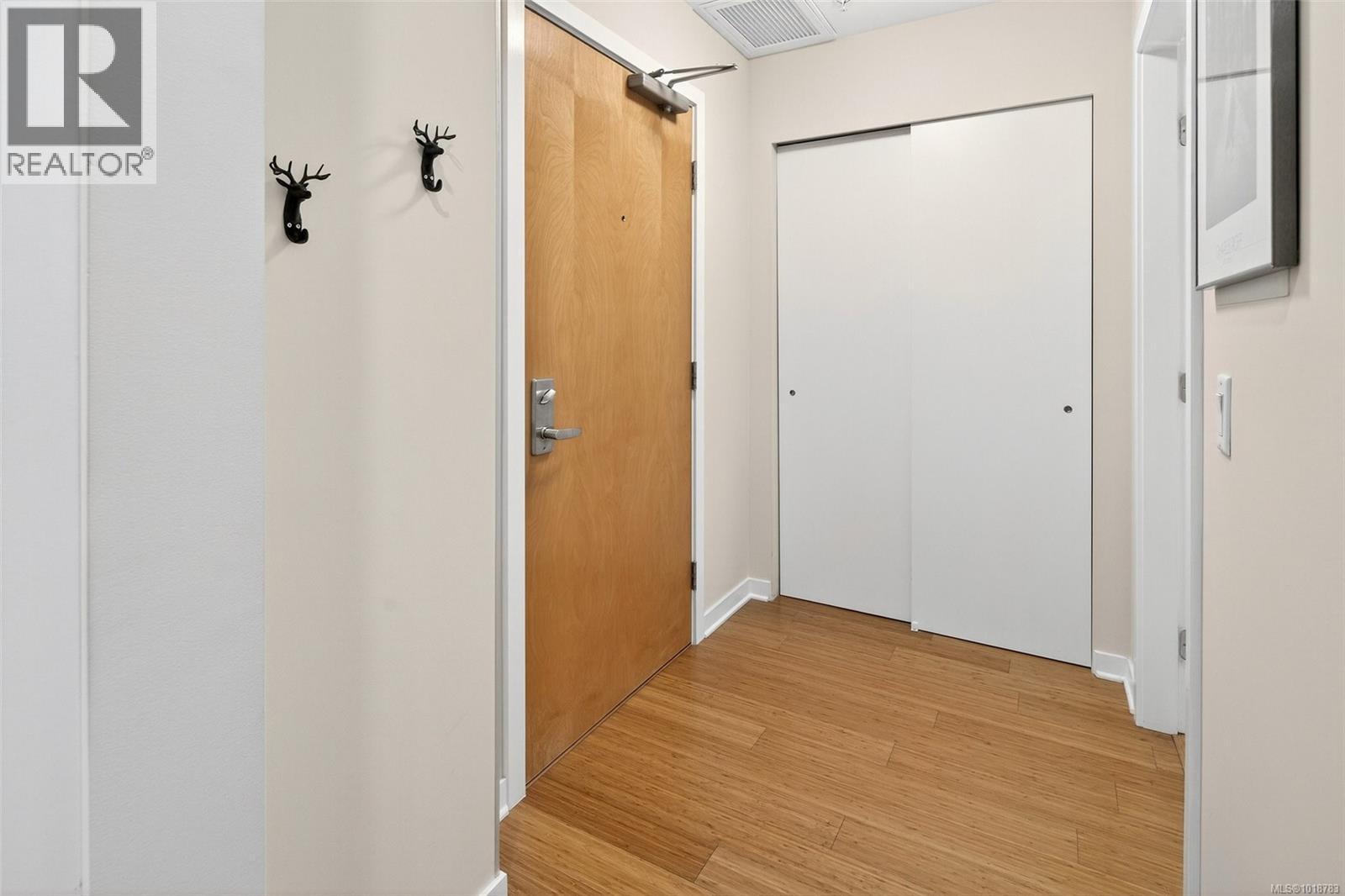 373 Tyee Road #308 Property Photo 5