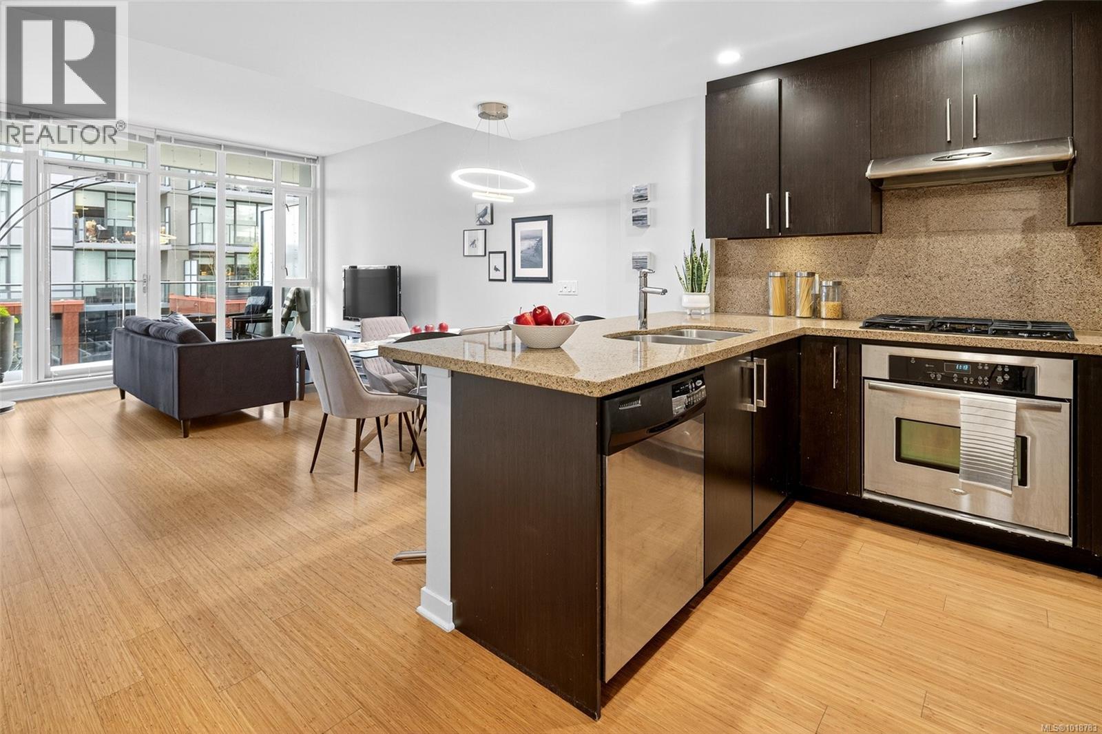 373 Tyee Road #308 Property Photo 6