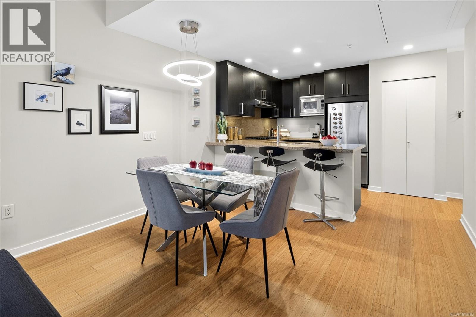 373 Tyee Road #308 Property Photo 10