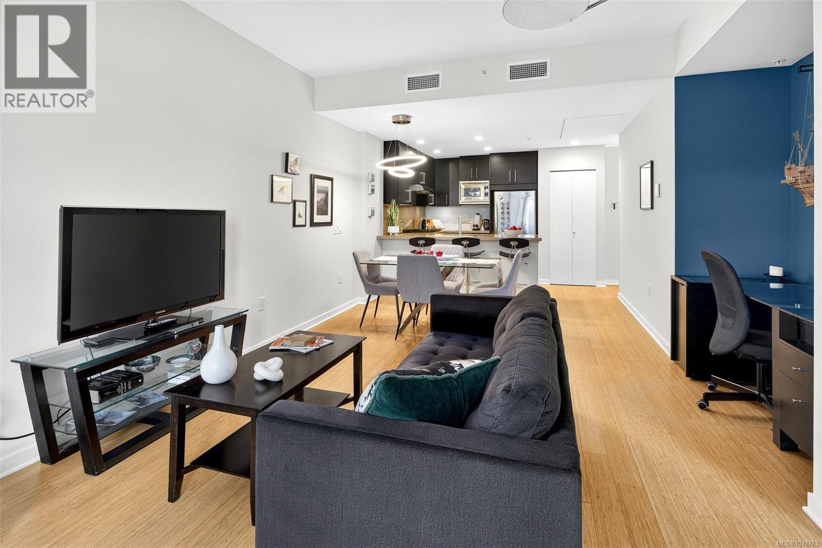 373 Tyee Road #308 Property Photo 13