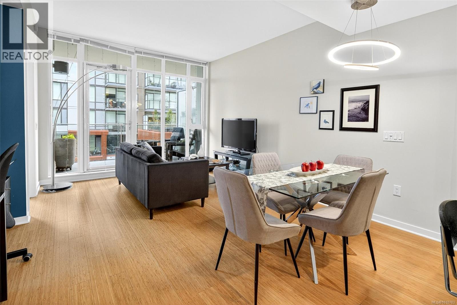 373 Tyee Road #308 Property Photo 15