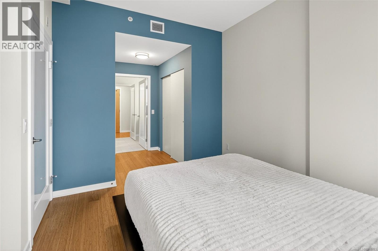 373 Tyee Road #308 Property Photo 17