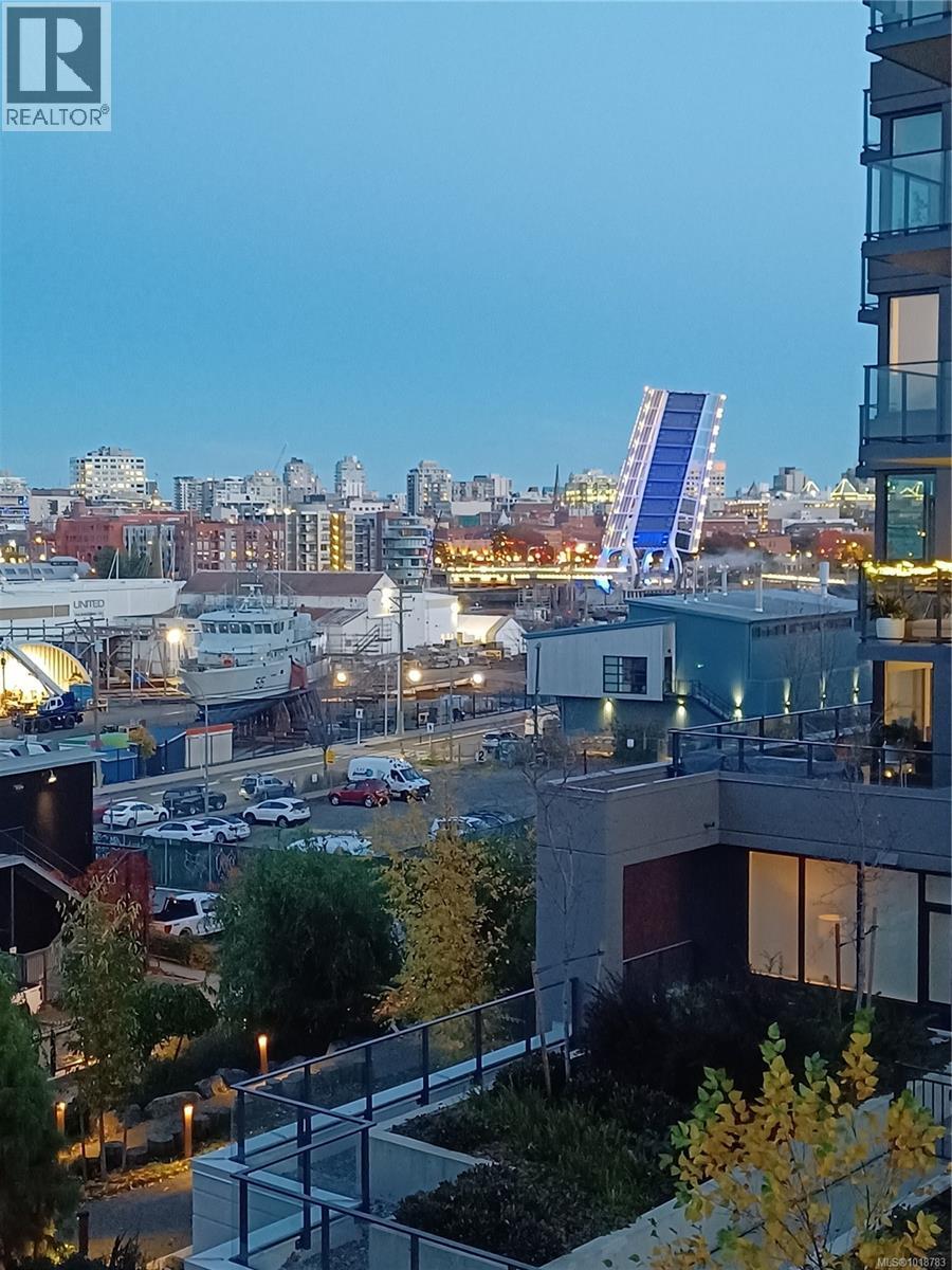 373 Tyee Road #308 Property Photo 21