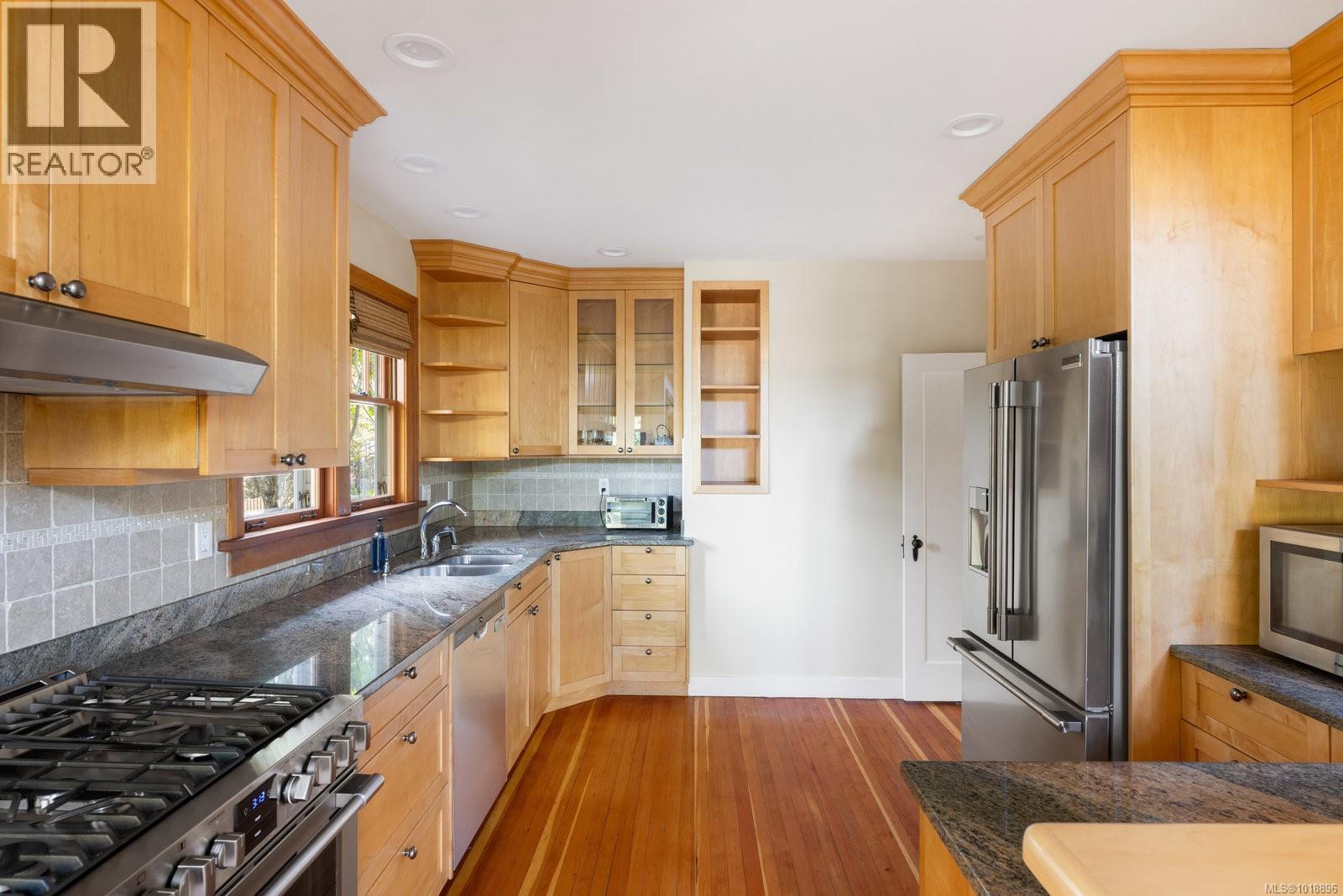 2168 Bartlett Avenue Property Photo 11