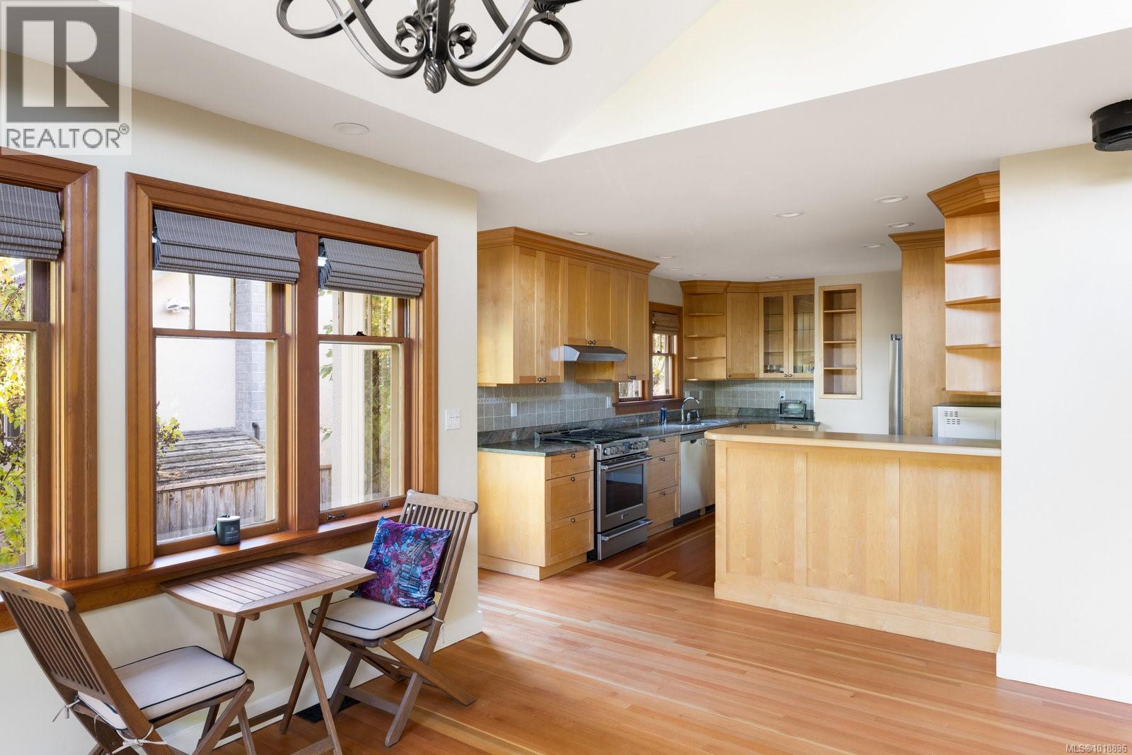 2168 Bartlett Avenue Property Photo 13