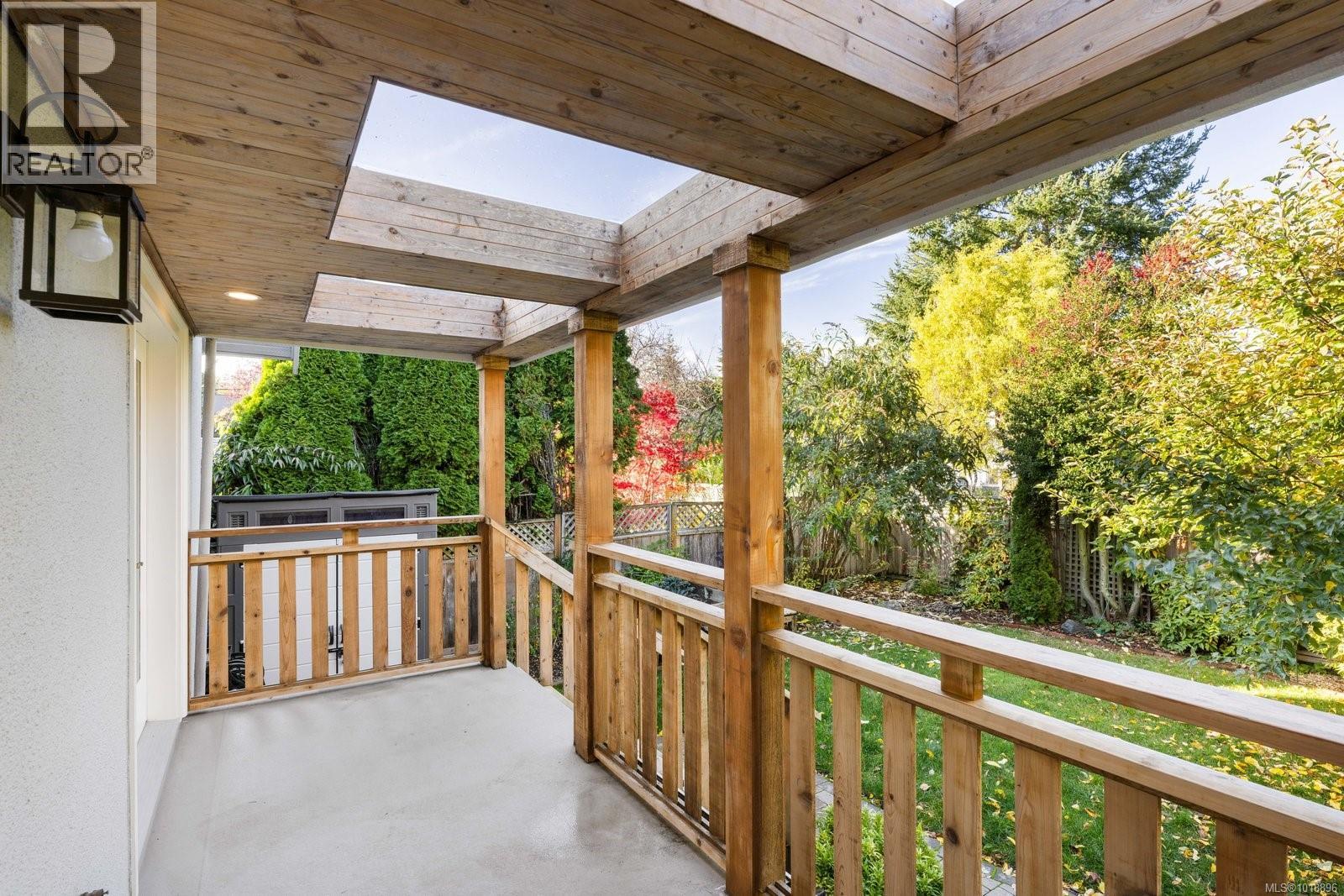 2168 Bartlett Avenue Property Photo 16