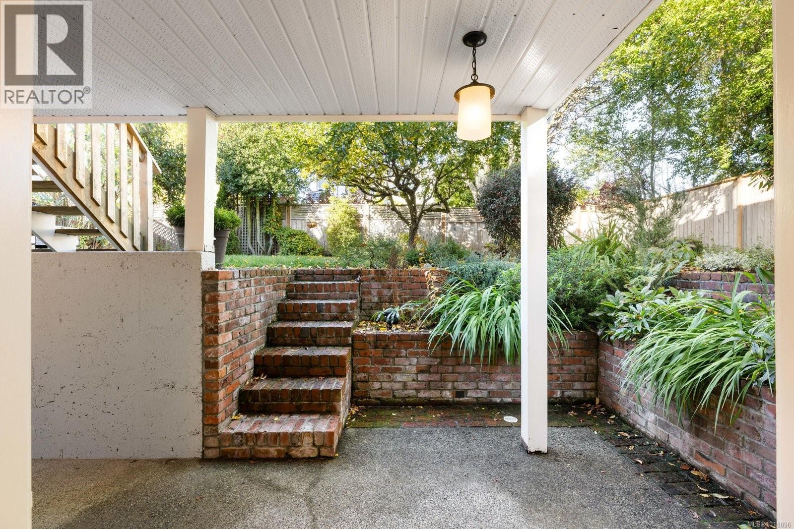 2168 Bartlett Avenue Property Photo 24