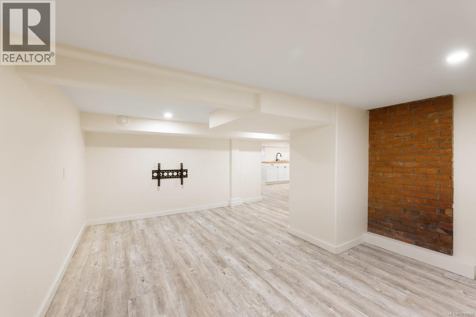 2168 Bartlett Avenue Property Photo 28