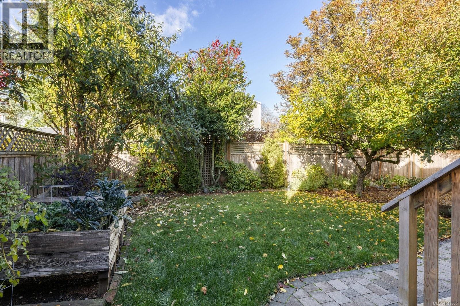 2168 Bartlett Avenue Property Photo 32