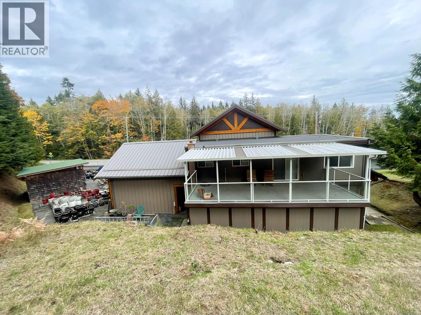 7581 Island Hwy S Property Photo 33