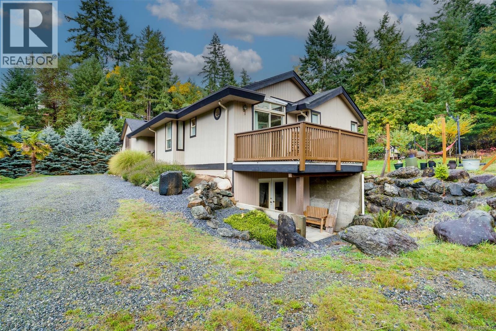 2310 Garry Oak Dr