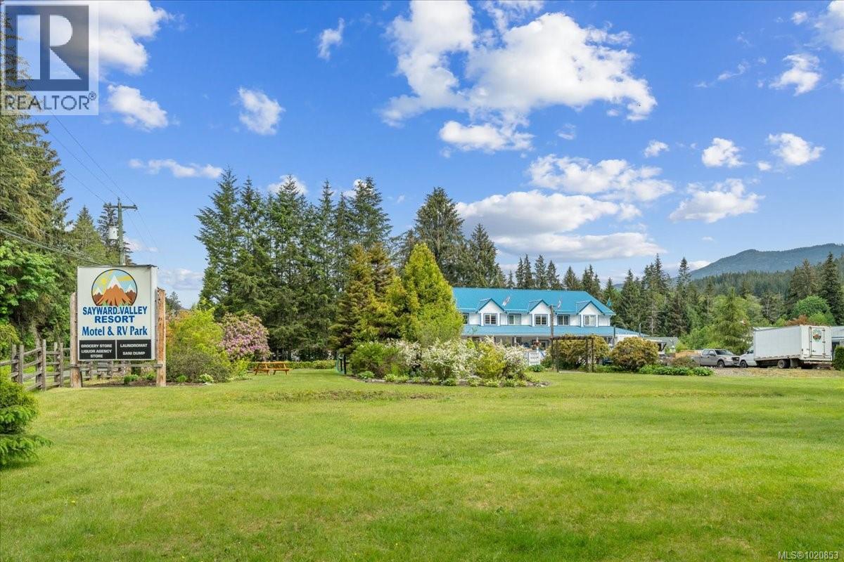 1546 Sayward Rd Property Photo 1