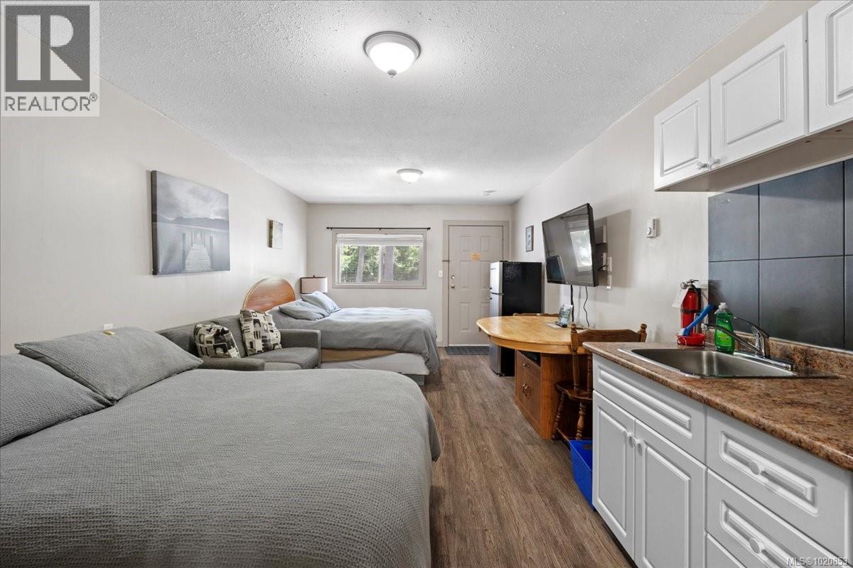 1546 Sayward Rd Property Photo 29
