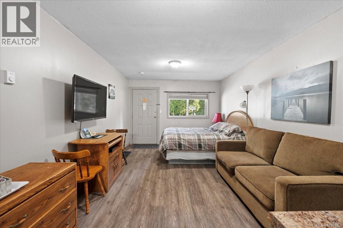 1546 Sayward Rd Property Photo 32