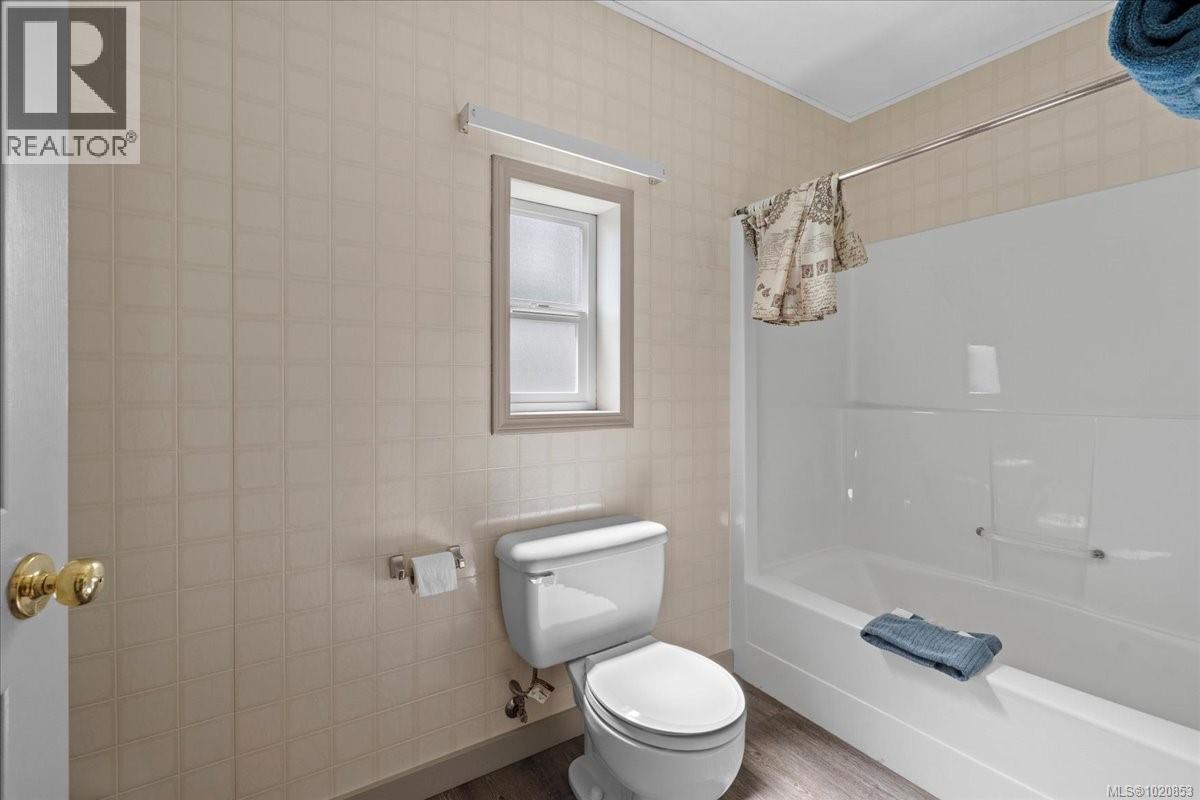 1546 Sayward Rd Property Photo 35