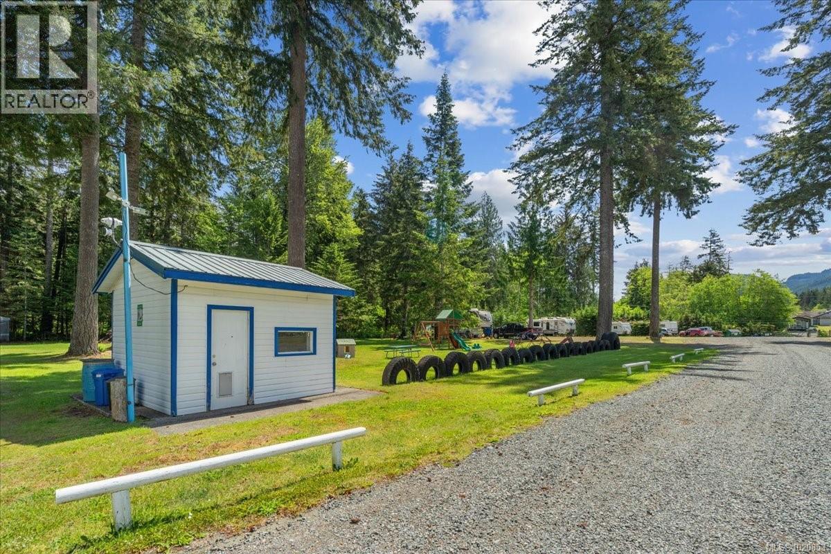 1546 Sayward Rd Property Photo 40