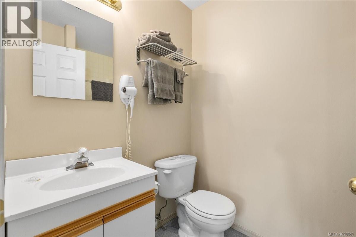 1546 Sayward Rd Property Photo 69
