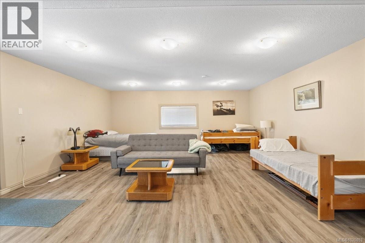 1546 Sayward Rd Property Photo 79