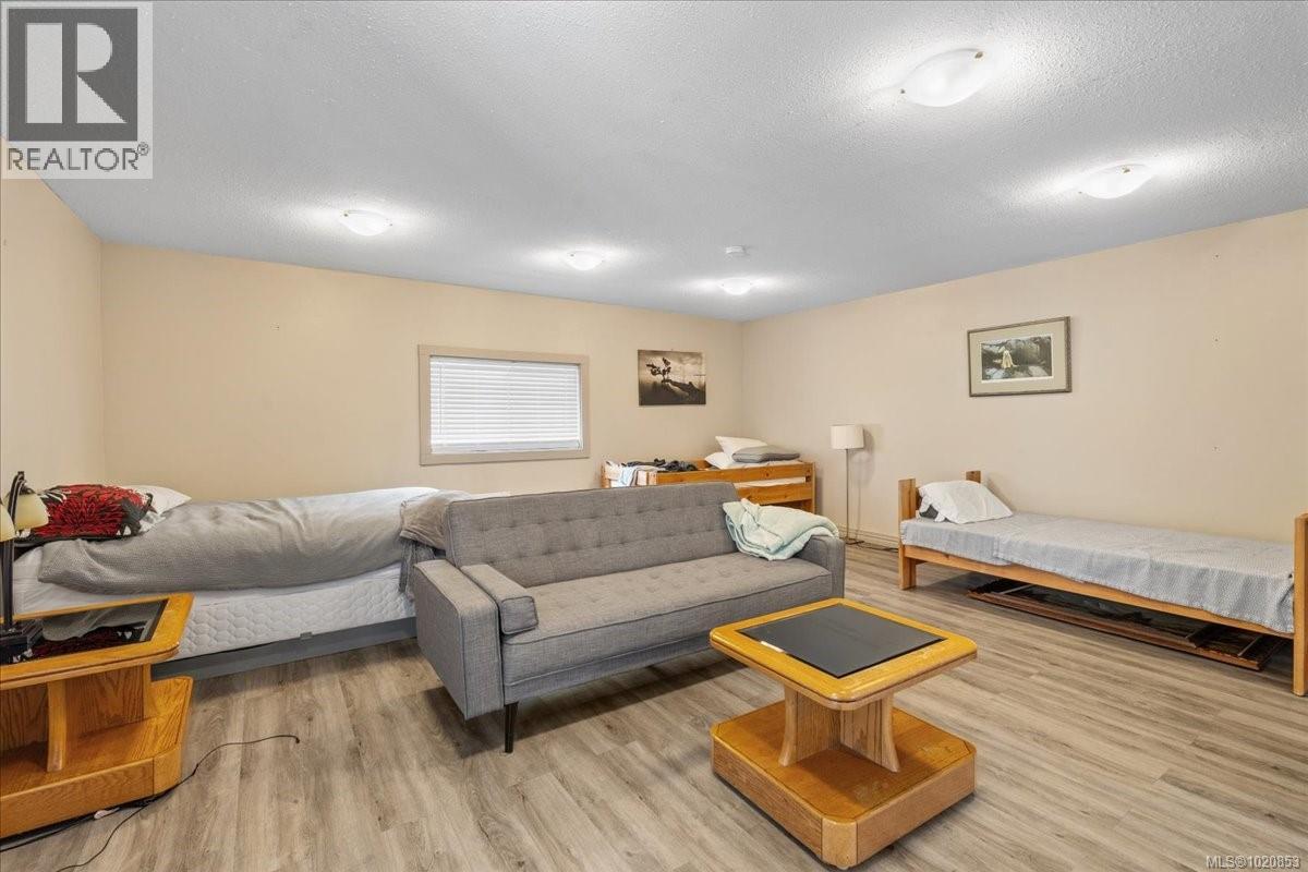 1546 Sayward Rd Property Photo 80
